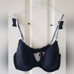 Black Victoria's Secret bra